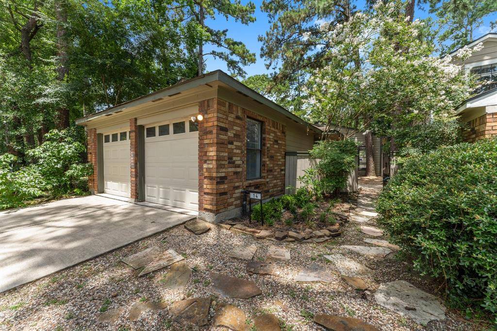 The Woodlands, TX 77381,14 W Cobble Hill Circle CIR