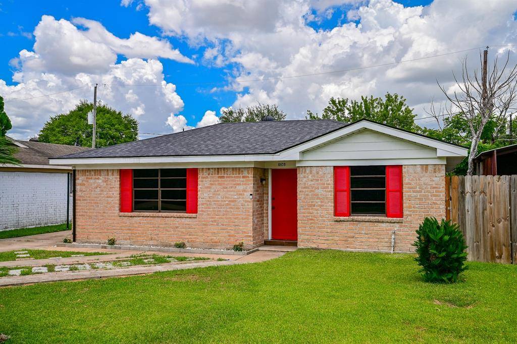 Houston, TX 77075,8839 Klondike ST