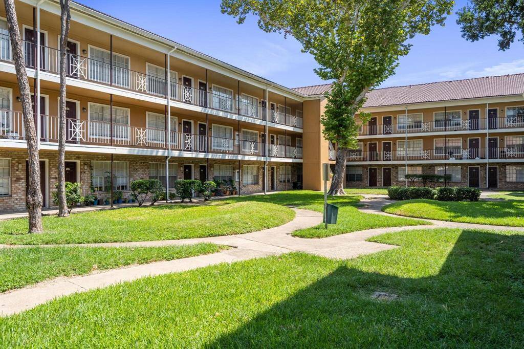 Houston, TX 77057,6259 Westheimer RD #938