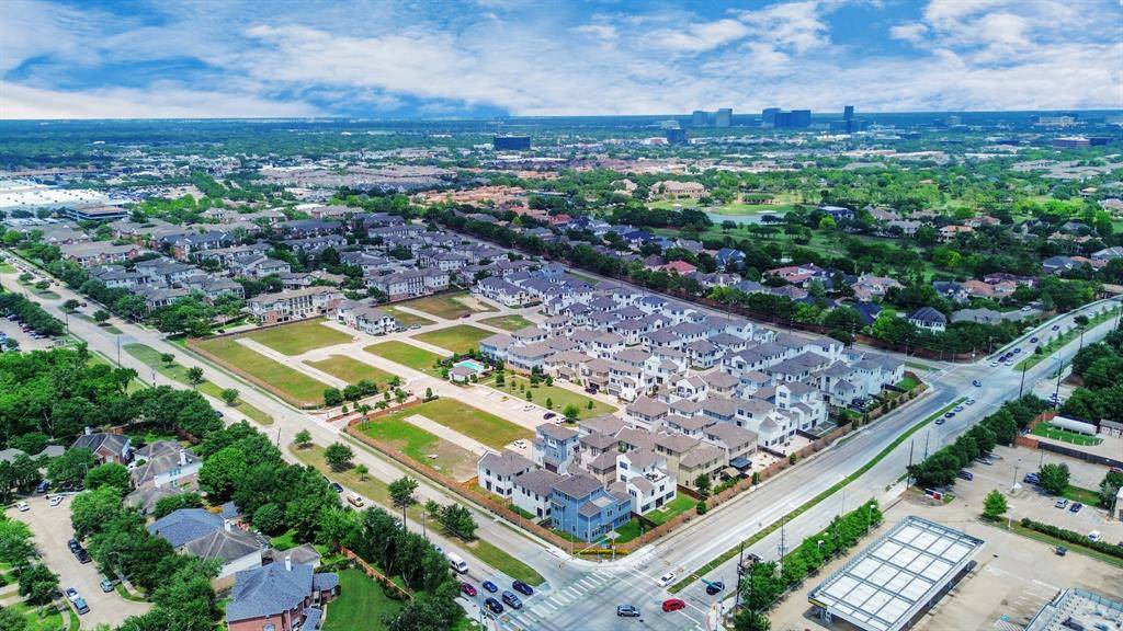 Houston, TX 77082,12010 Royal Oaks Banner WAY