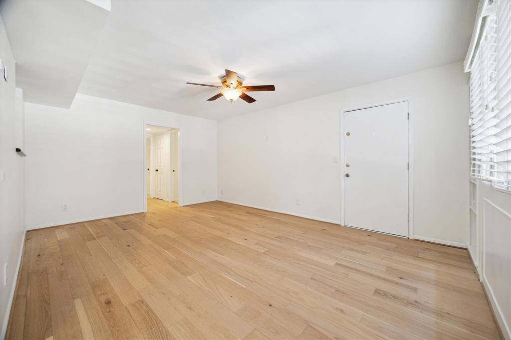 Houston, TX 77057,6421 Bayou Glen RD