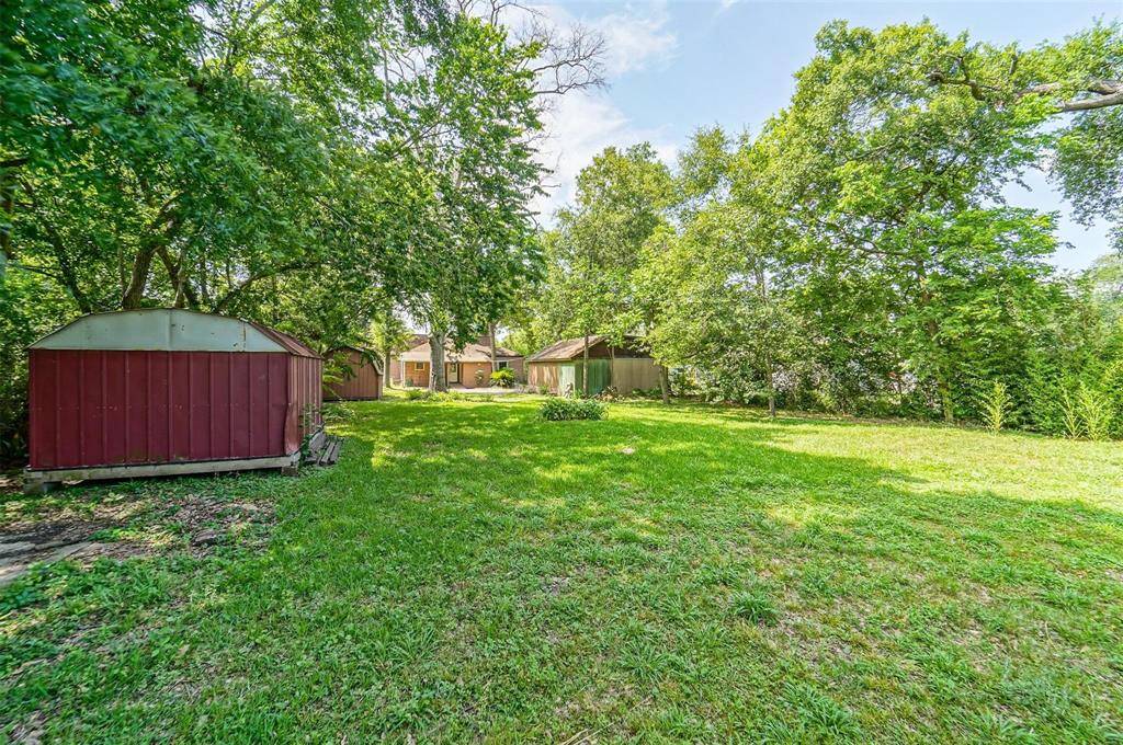 Houston, TX 77017,8338 Jennings ST