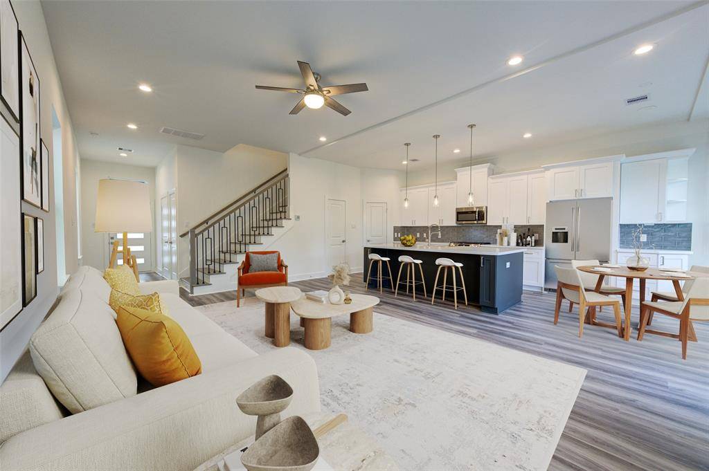 Houston, TX 77091,1106 Paul Quinn ST #E