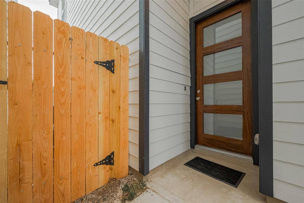 Houston, TX 77055,1611 Regents Gate CT
