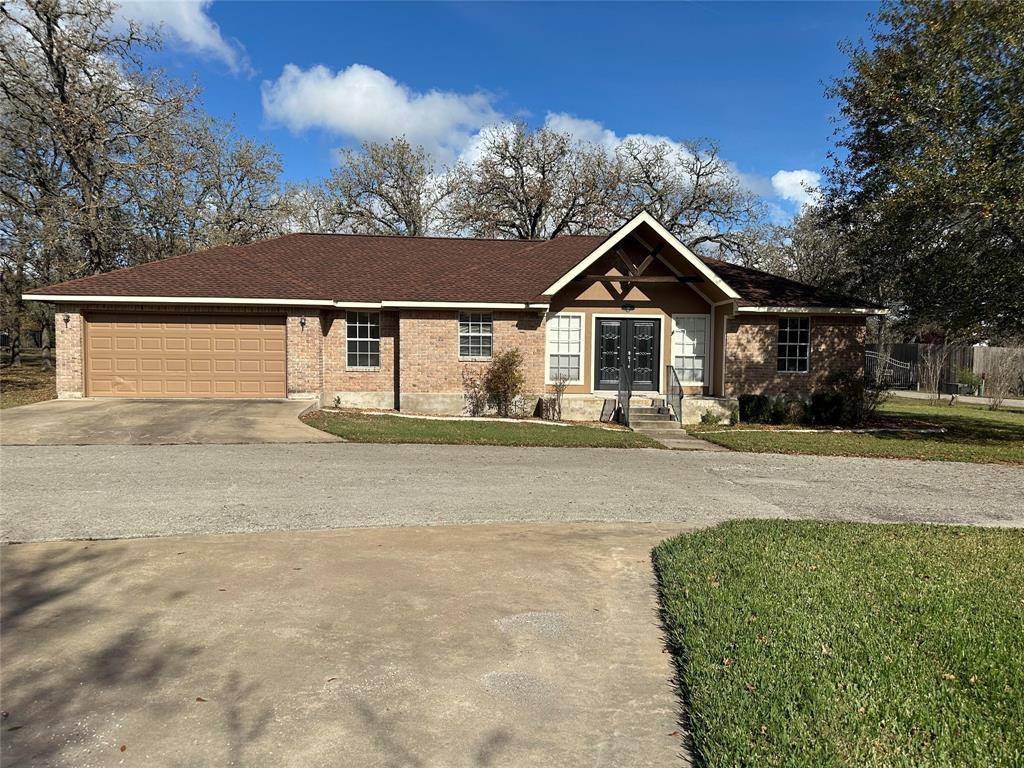 La Grange, TX 78945,114 Park PL