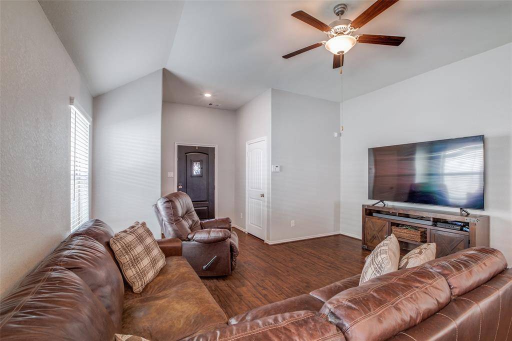 Katy, TX 77493,25715 Bottlebrush Sedge ST