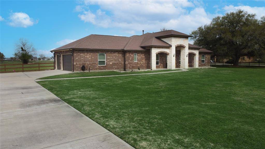 Rosharon, TX 77583,414 China Grove DR