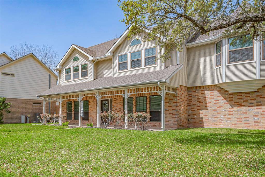 Sugar Land, TX 77478,2727 Raintree DR
