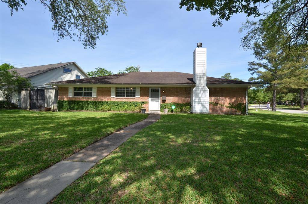 Houston, TX 77096,11011 Burdine ST