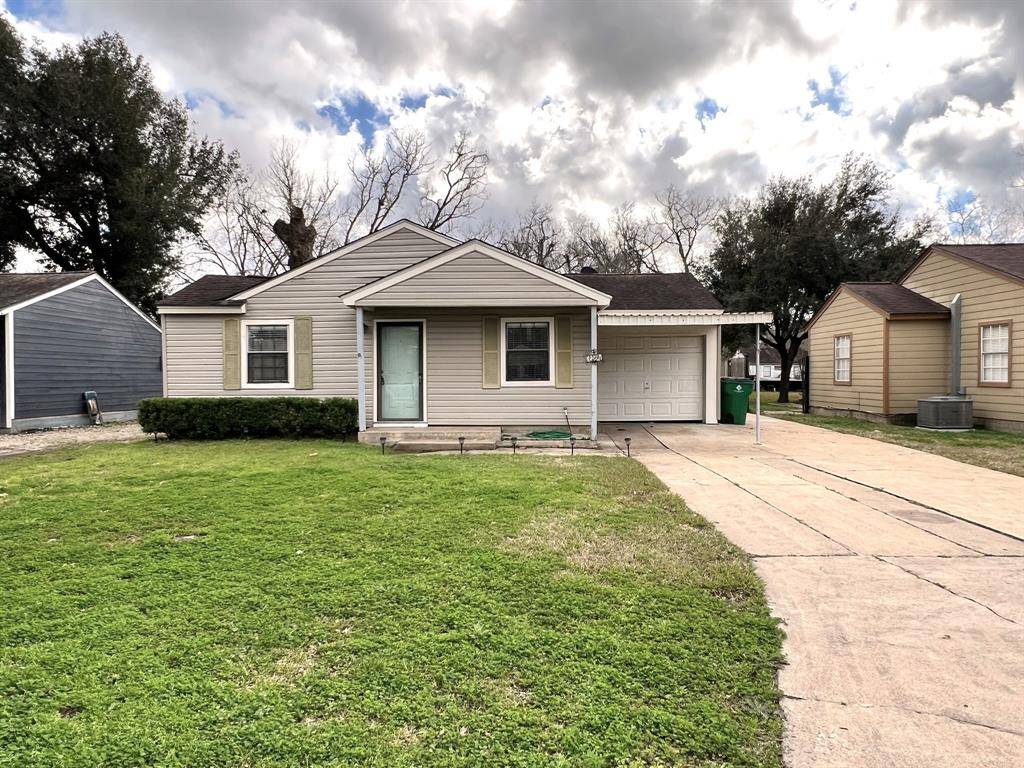 Angleton, TX 77515,724 Lorrain ST