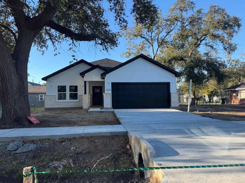Houston, TX 77017,8305 JENNINGS