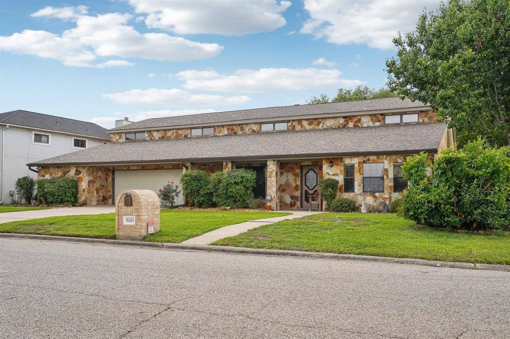 Montgomery, TX 77356,9243 Deepwater DR