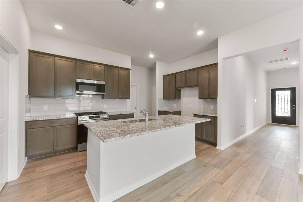 Magnolia, TX 77354,232 Harlingen DR