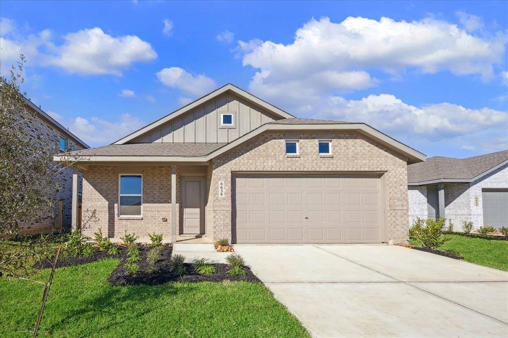 Katy, TX 77493,6639 Orange Daylily LN