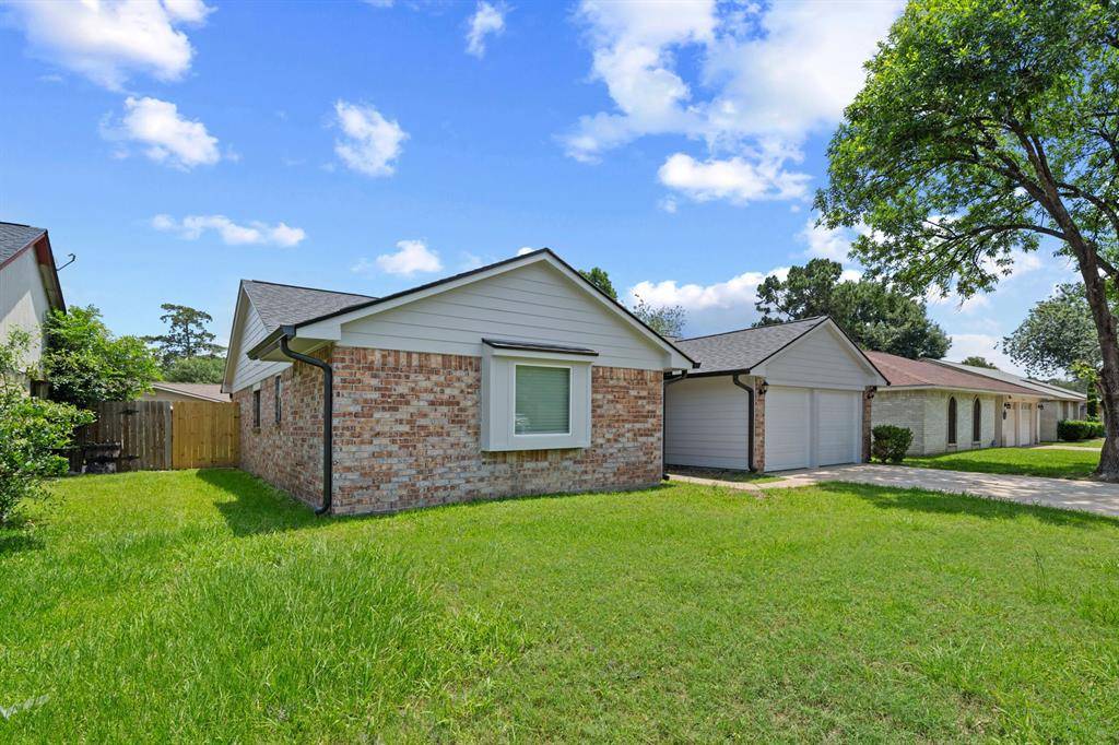 Humble, TX 77338,20102 Woodhall LN
