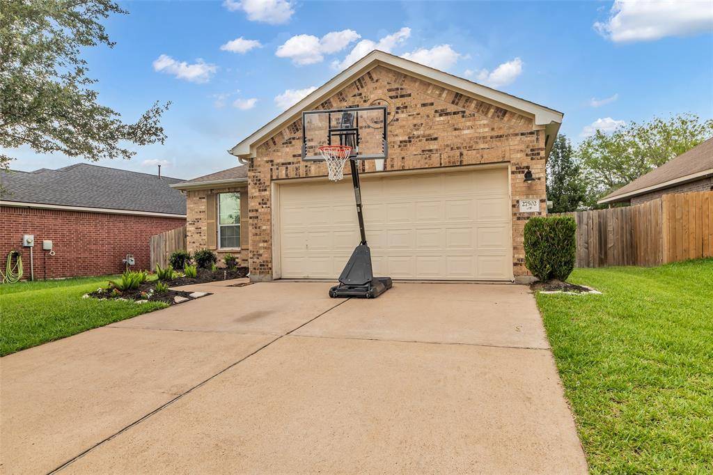 Spring, TX 77386,27502 Macy Hills CT