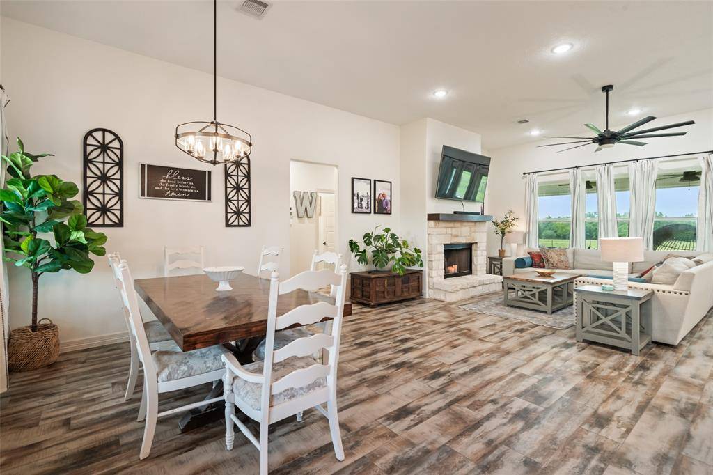 Liberty, TX 77575,136 Timber Ridge RD