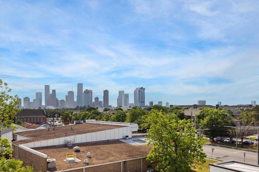 Houston, TX 77007,1020 Wagner ST