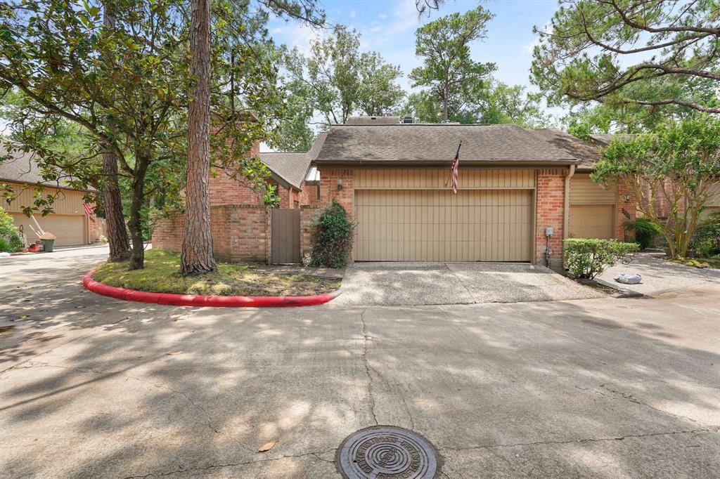 Houston, TX 77024,266 Sugarberry CIR