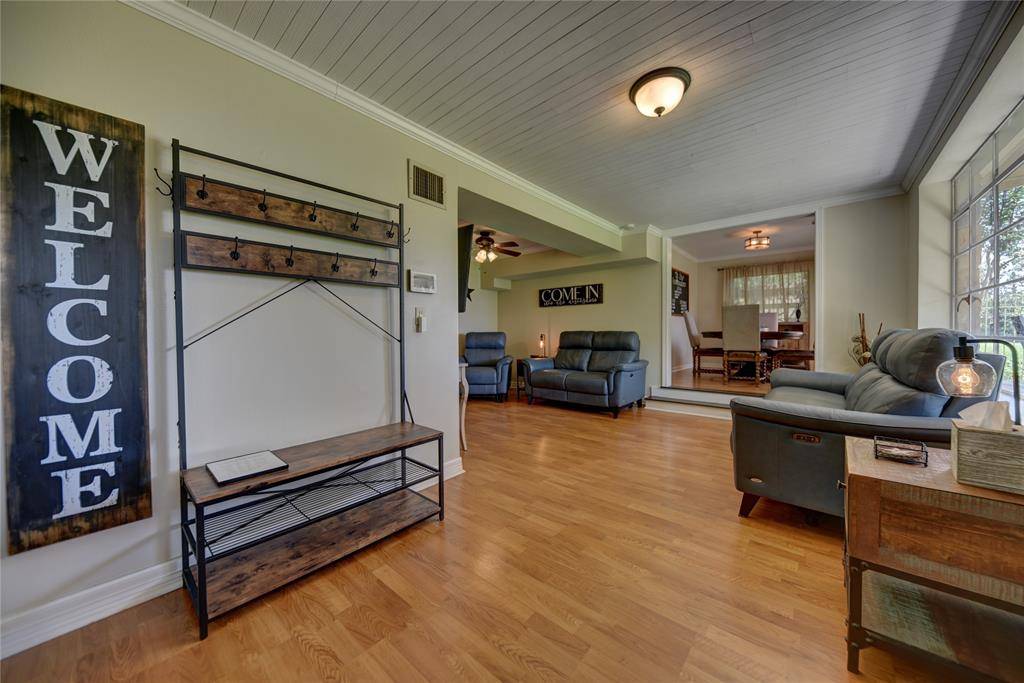 Brenham, TX 77833,706 S Market ST