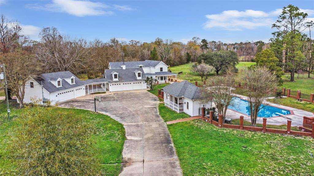 Hull, TX 77564,1331 County Road 2071