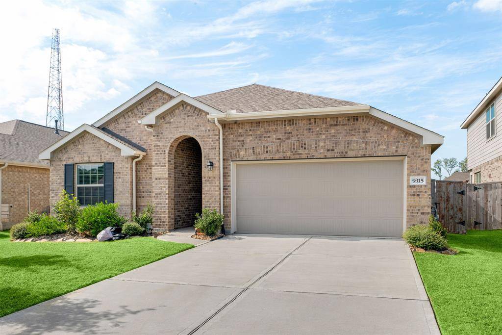 Houston, TX 77365,9315 Clearwater Bluff LN