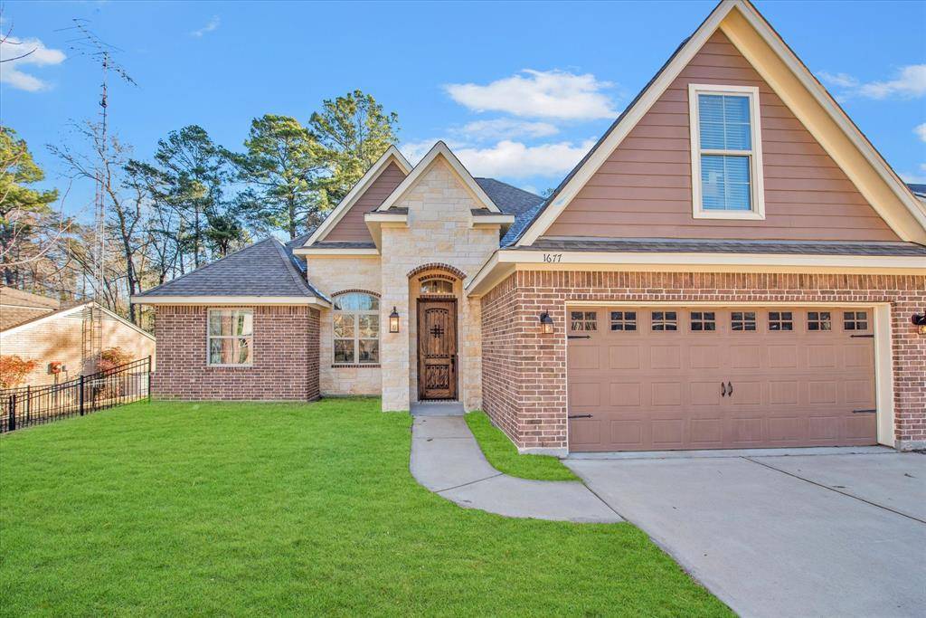 Huntsville, TX 77340,1677 Green Briar DR