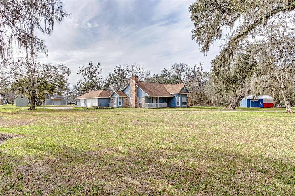 Brazoria, TX 77422,5325 County Road 353