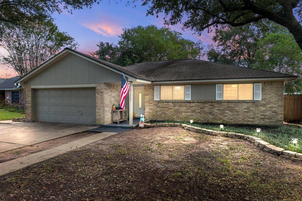 Rosenberg, TX 77471,1909 Grant ST