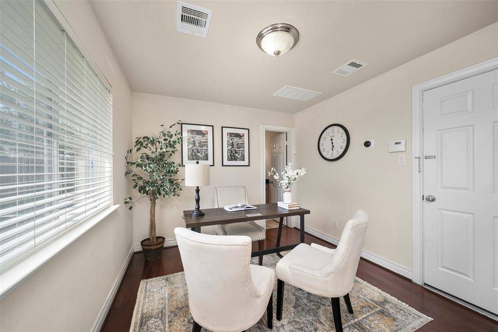 Houston, TX 77025,3321 Clearview CIR