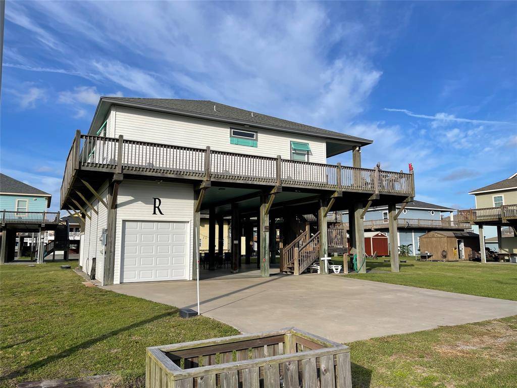 Crystal Beach, TX 77650,960 Albatross LN