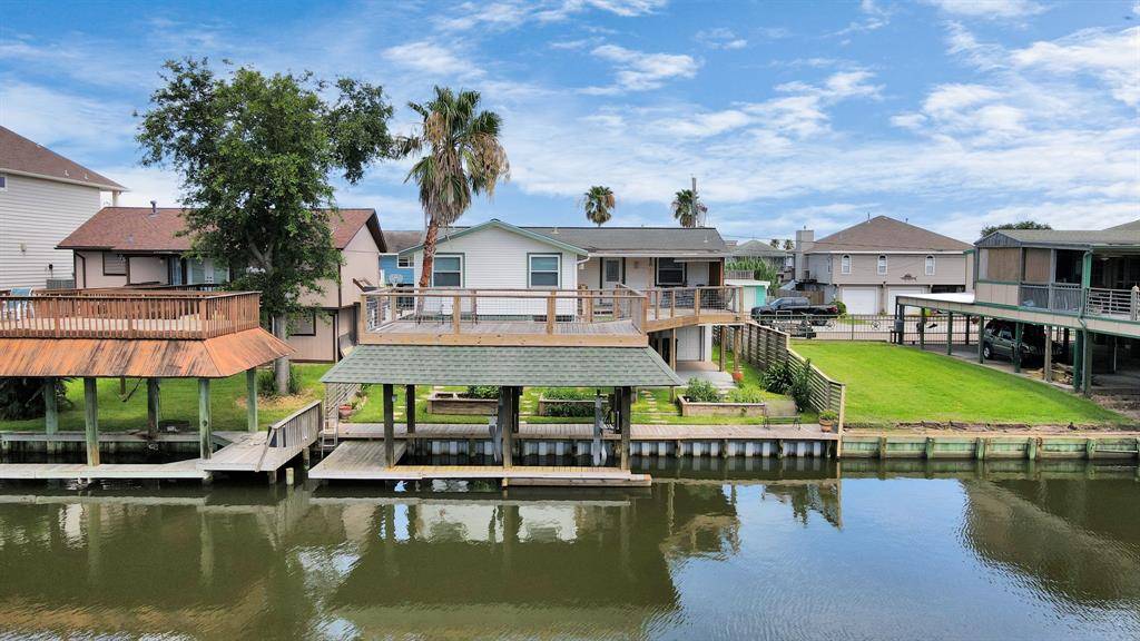 Bayou Vista, TX 77563,725 Marlin ST