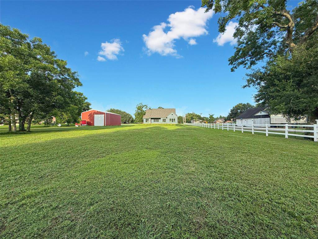 Angleton, TX 77515,444 Mill RD