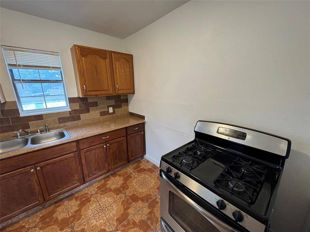 Houston, TX 77020,938 Zoe ST #3