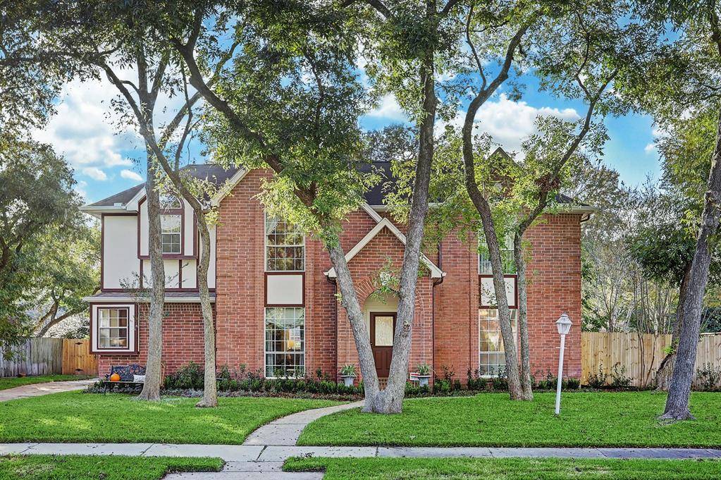 Sugar Land, TX 77498,1017 OAK KNOLL COURT