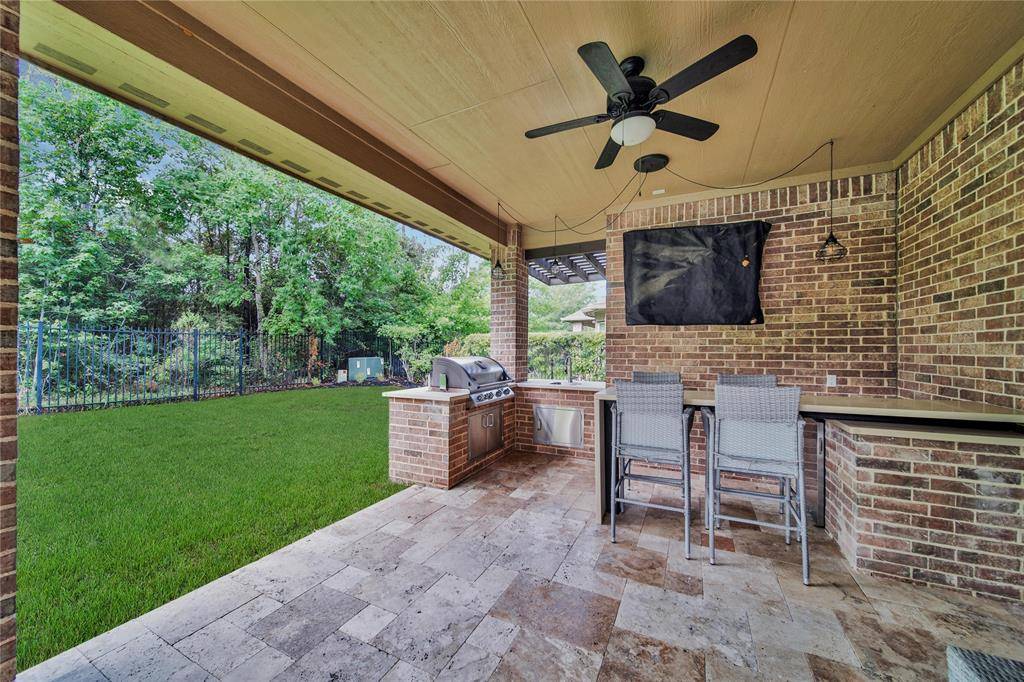 Tomball, TX 77375,11 E Twin Ponds CT