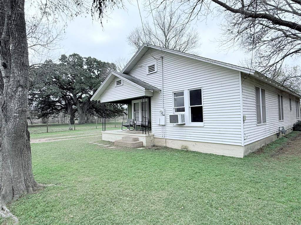 La Grange, TX 78945,1114 S Madison ST