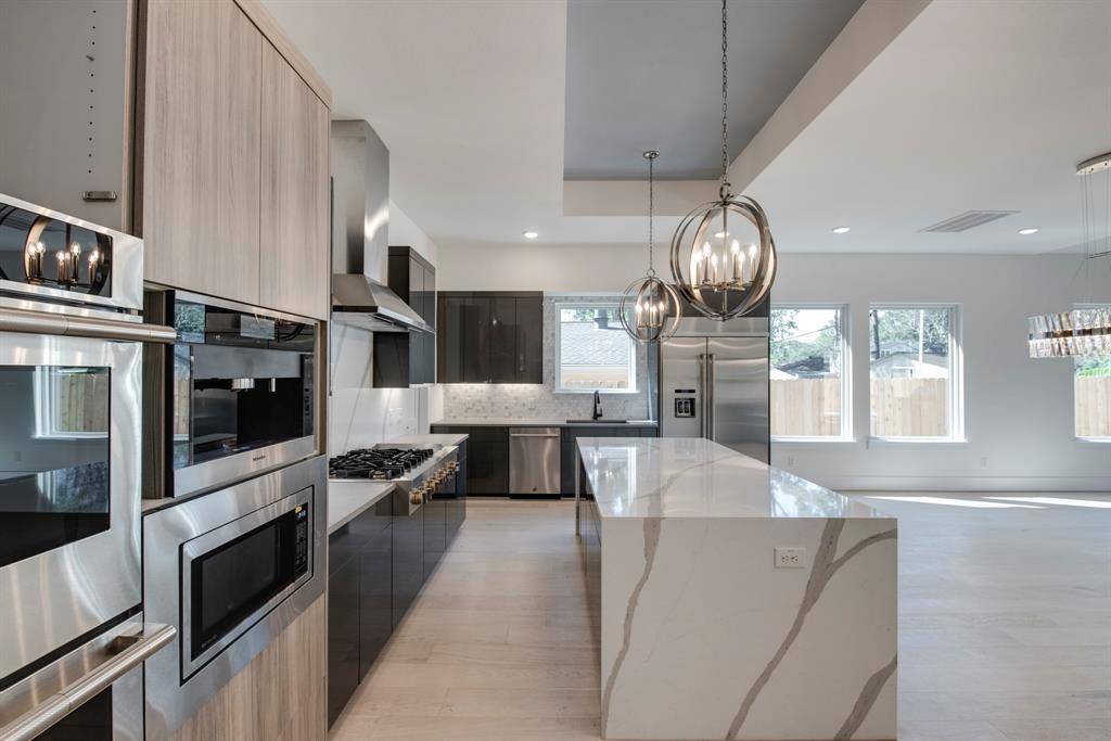 Houston, TX 77018,1742 De Milo DR