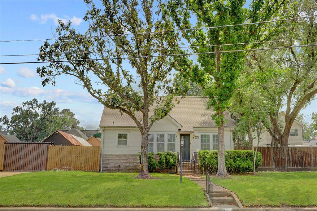 Houston, TX 77009,814 Graceland ST