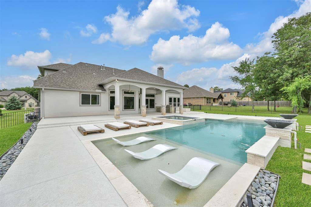 Montgomery, TX 77356,11738 E Grand Pond CT