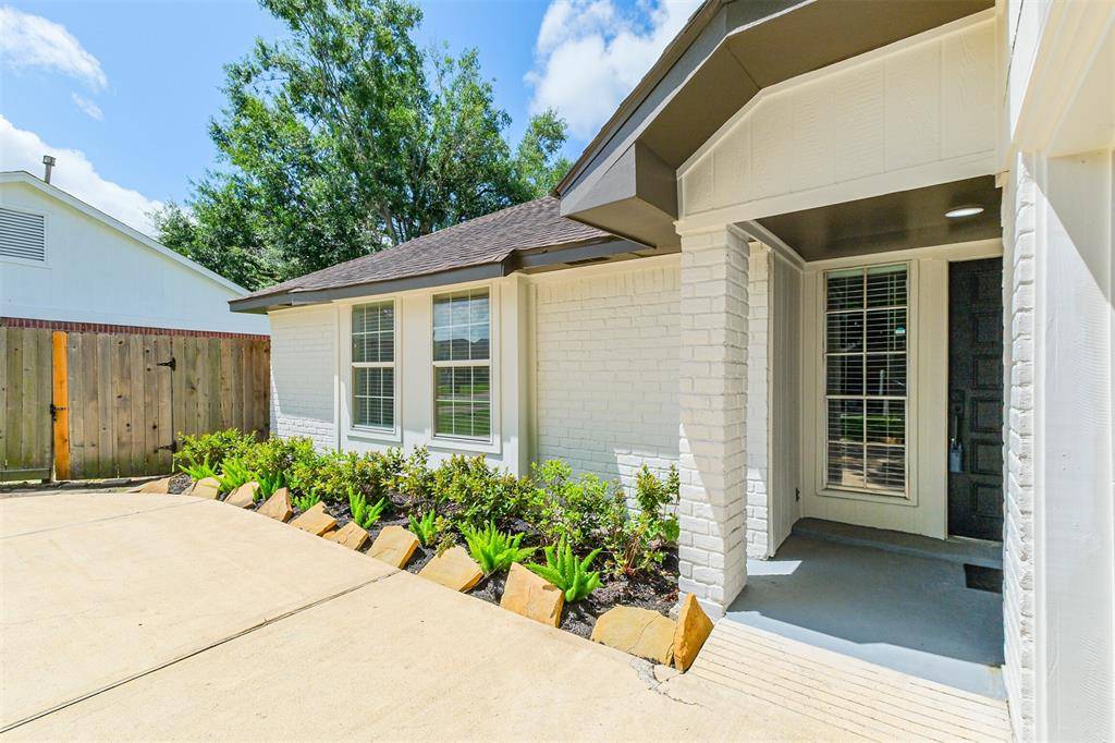 Stafford, TX 77477,150 Squires BND