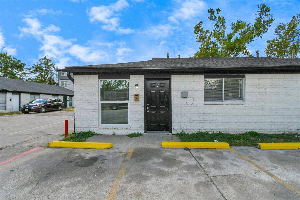 Houston, TX 77080,1736 Crestdale DR #7