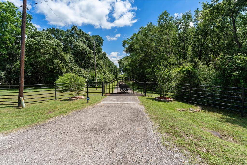 Boling, TX 77420,433 Mackhank RD
