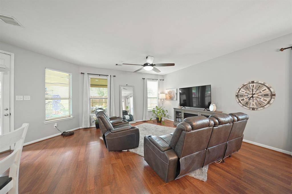 Cypress, TX 77433,18639 White Barnwood