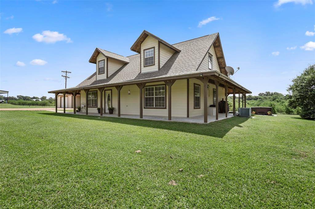Brenham, TX 77833,999 Salem RD