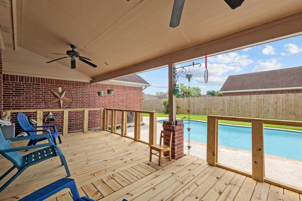 La Porte, TX 77571,9630 Rustic Gate RD