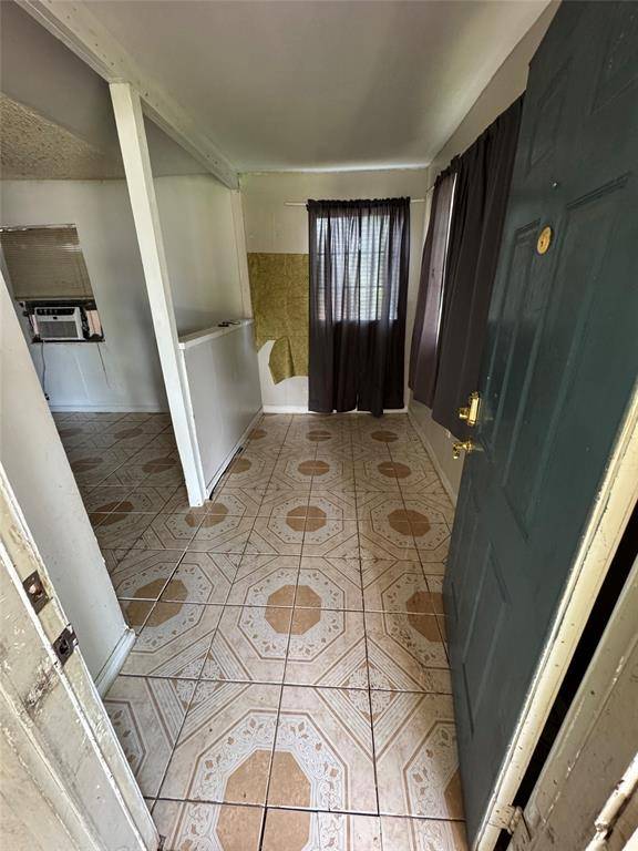 Houston, TX 77043,10514 Norton DR