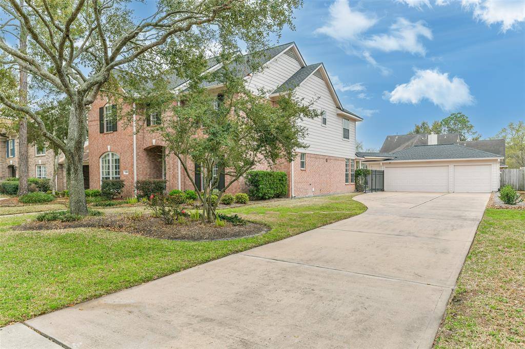 Houston, TX 77059,4318 Towering Oak CT