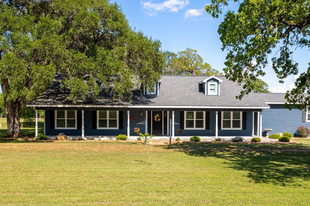 Schulenburg, TX 78956,1847 County Road 248