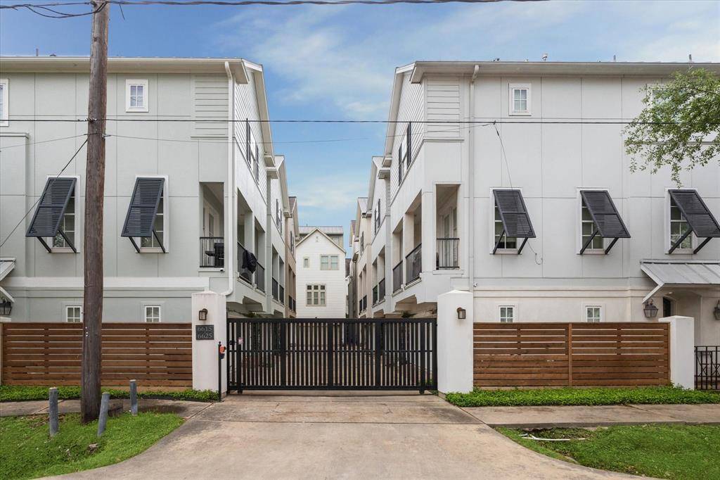 Houston, TX 77008,6617 Hurst ST